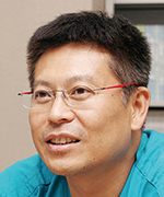 服部淳一 センター長