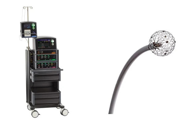 (左)Affera Mapping and Ablation システム (右)Sphere-9 カテーテル (左)Affera Mapping and Ablation システム (右)Sphere-9 カテーテル