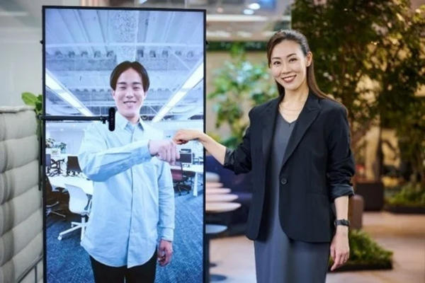 テレプレゼンスシステム「窓」 テレプレゼンスシステム「窓」