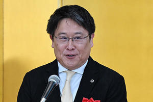 秋山智弥 氏（日本看護協会）