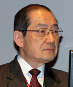 講演する米倉義晴氏
