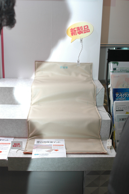 寝台用保温マット