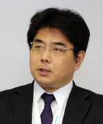井村千明氏