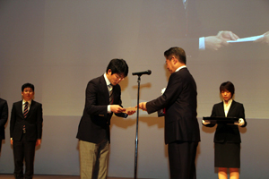 JRS　シルバーメダル賞　8名（代表：江頭秀哲・佐賀大学）