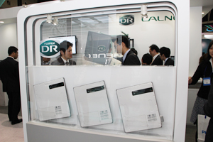 7種類のラインナップがそろった「FUJIFILM DR CALNEO C」シリーズを展示