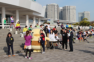 アフターランを楽しむ参加者