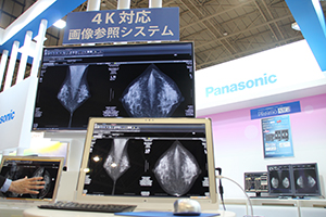 カンファレンスのほか手術室での利用も期待できる4Kモニタと4Kタブレット