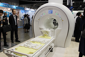 “ORIGIN5”が実装可能になった3T MRI「TRILLIUM OVAL」
