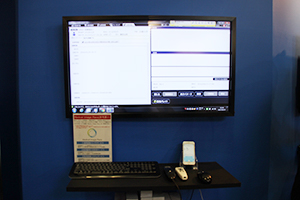 iOSで入力後，Bluetooth Low Energy（BLE）専用ドングル経由でオフラインのAmiVoice CLxがインストールされた端末に転送することができる。