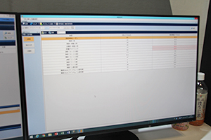 DRLs 2015の線量情報が搭載され，容易に比較が可能
