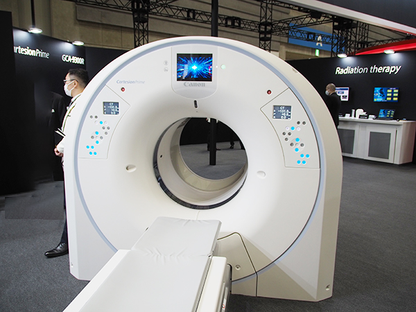 27cm幅に検出器を拡大したデジタルPET-CT「Cartesion Prime」