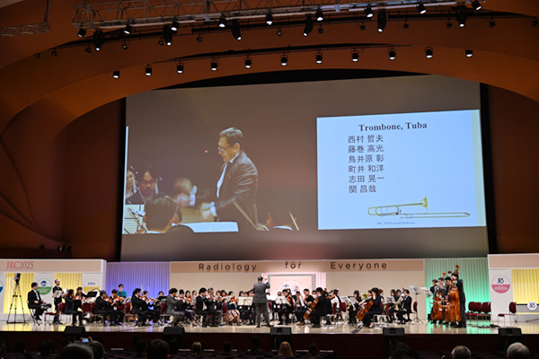 今回で8回目となるFestival Orchestraには68名が参加 今回で8回目となるFestival Orchestraには68名が参加