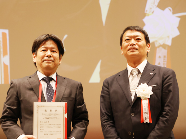 JRS Best Abstract Awards Platinum Award:鈴木義行 氏(福島県立医科大学) JRS Best Abstract Awards Platinum Award:鈴木義行 氏(福島県立医科大学)
