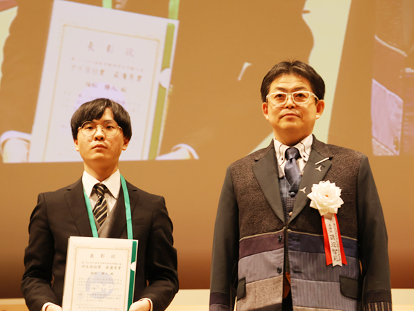JSMP 学生奨励賞 最優秀賞:植松修人 氏(筑波大学) JSMP 学生奨励賞 最優秀賞:植松修人 氏(筑波大学)