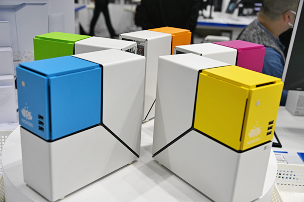 各種のアプリケーションが提供される専用アプライアンス「NOBORI-CUBE」 各種のアプリケーションが提供される専用アプライアンス「NOBORI-CUBE」