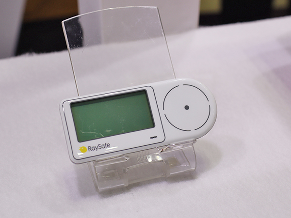 ポケットサイズの多機能X線測定器「RaySafe ThinX」
