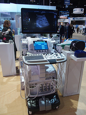 2008年の発売以来進化を続け，1万7000台が販売された「LOGIQ E9」の現行バージョン「LOGIQ E9 XDclear 2.0」