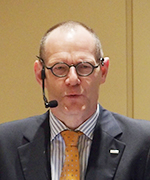 Bernd Montag 氏（CEO）