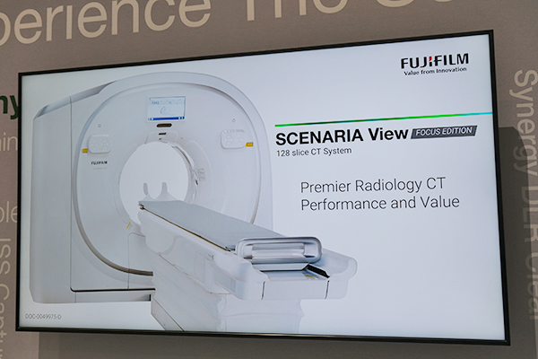 64列128スライス装置「SCENARIA View Focus Edition」（日本では「SCENARIA View Plus」）