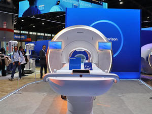 世界初の3.0TヘリウムフリーMRI「BlueSeal Horizon」を発表