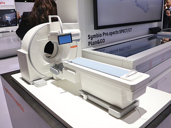 SPECT/CT「Symbia Pro.specta」