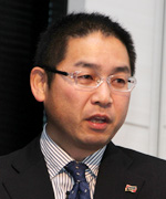 秋山幸久 氏