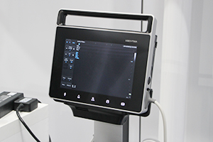 タブレットサイズで全面タッチパネルを採用したUGEO PT60A