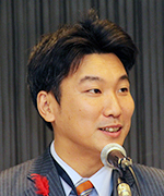 司会を務めた橋本　岳 氏（懇話会事務局長，厚生労働大臣政務官）