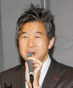挨拶する吉田茂J-SUMMITS代表