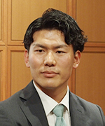 島原佑基 氏（代表取締役）