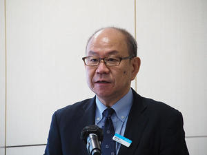 福島権一氏（専務執行役員）