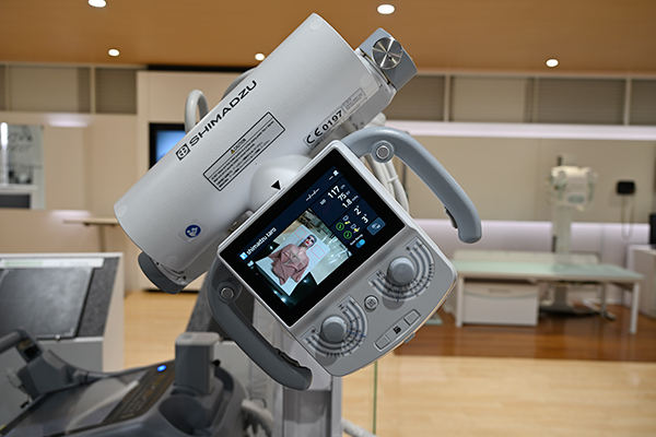 MobileDaRt Evolution MX9 Versionのセカンドモニタと3Dカメラ（オプション）によるポジショニング支援機能で検査業務を効率化